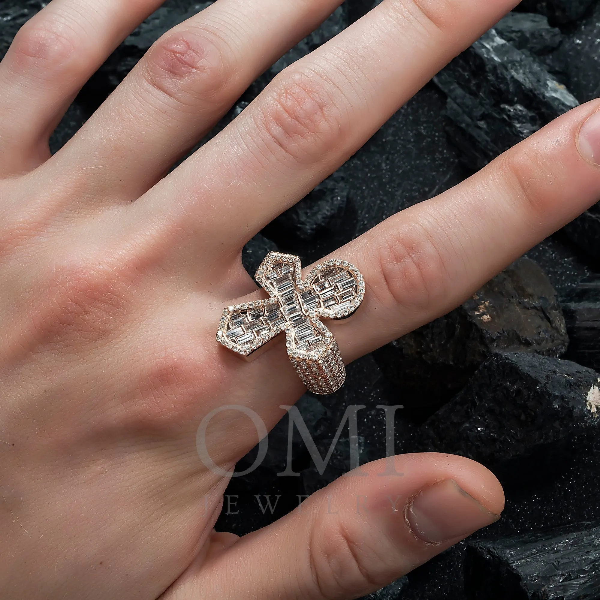 10K GOLD BAGUETTE AND ROUND DIAMOND ANKH RING 3.00 CT
