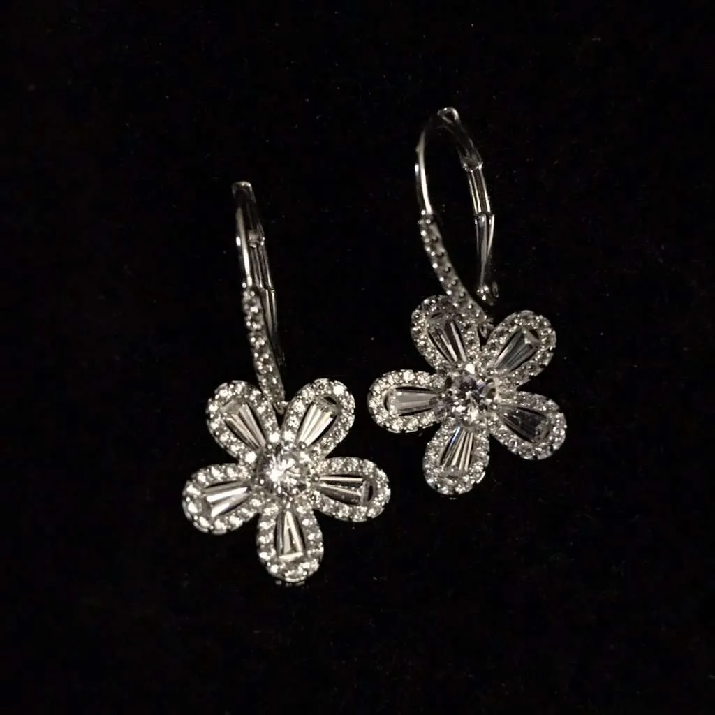 Baguette Daisy Earrings
