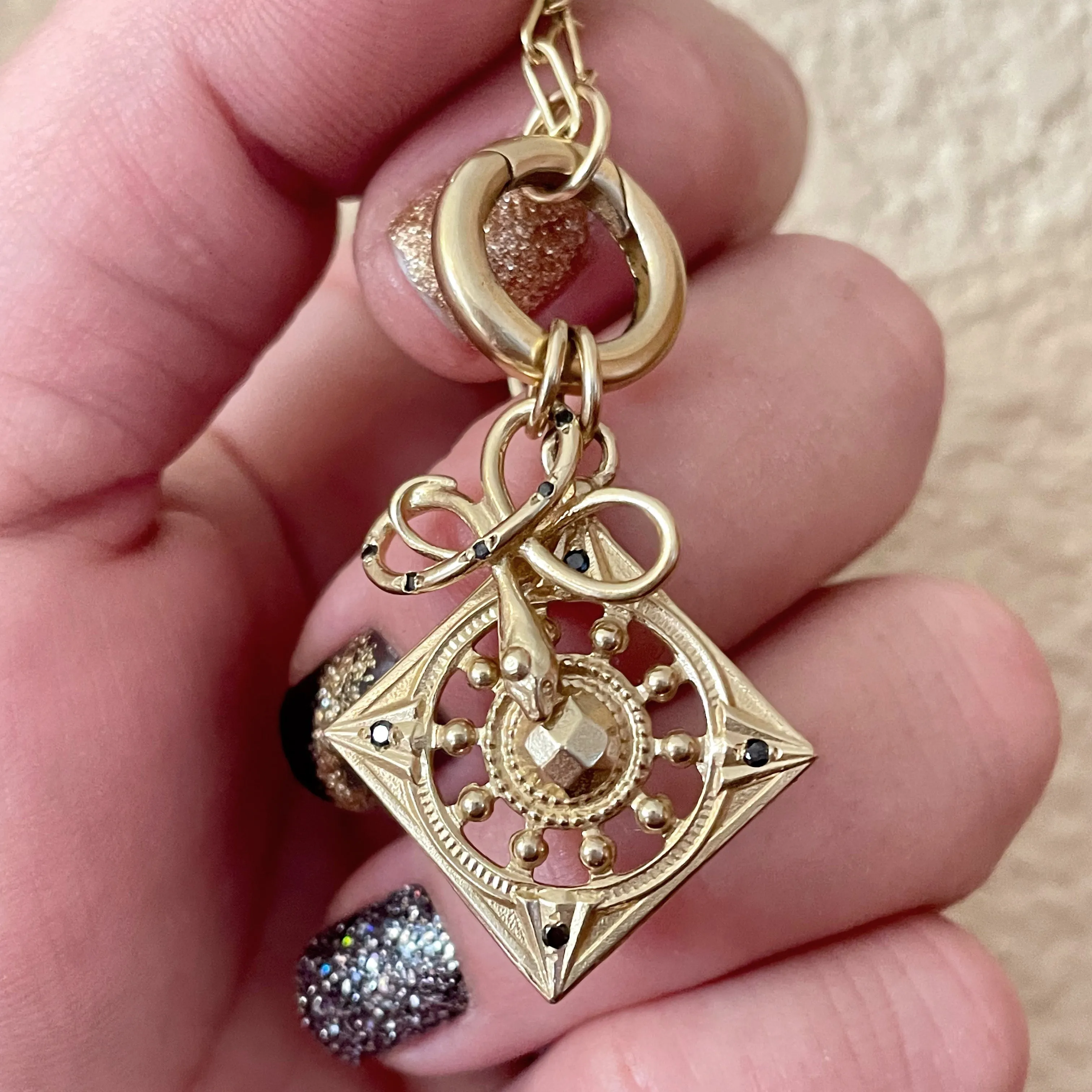 FOCUS MOON Necklace Set - Gold with Black Diamonds